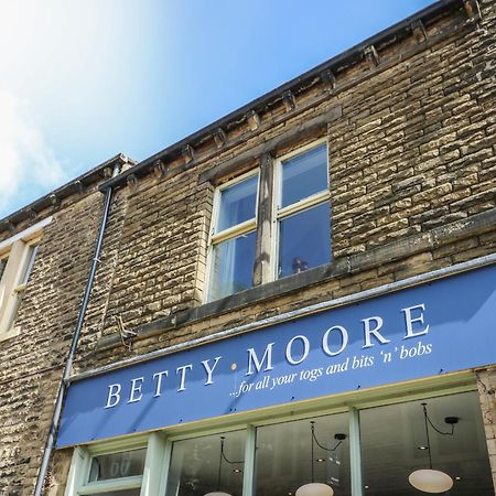 Appartamento Main Street View Keighley Esterno foto